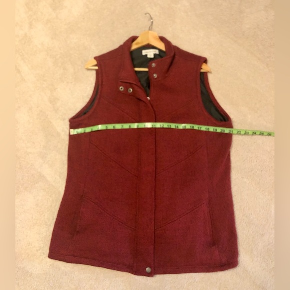 COLDWATER CREEK Red and Black Zip Front Vest - Picture 5 of 9